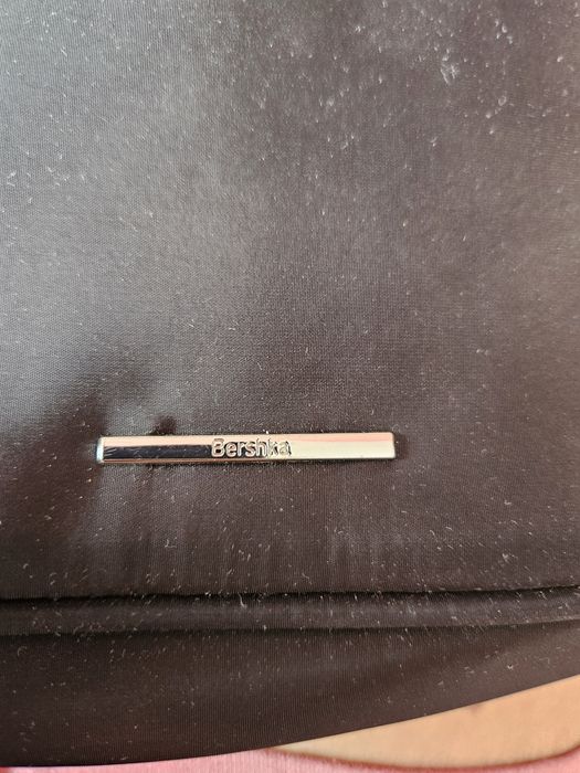 Чанта BERSHKA нова
