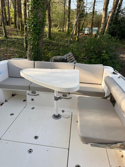 Barcă Quicksilver Pilothouse 605/2015-Mercury CT-115 /150 cp/2015-Fără peridoc