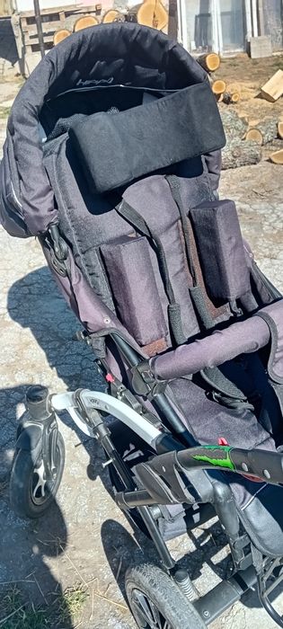 Количка ХИПО за деца с увреждания