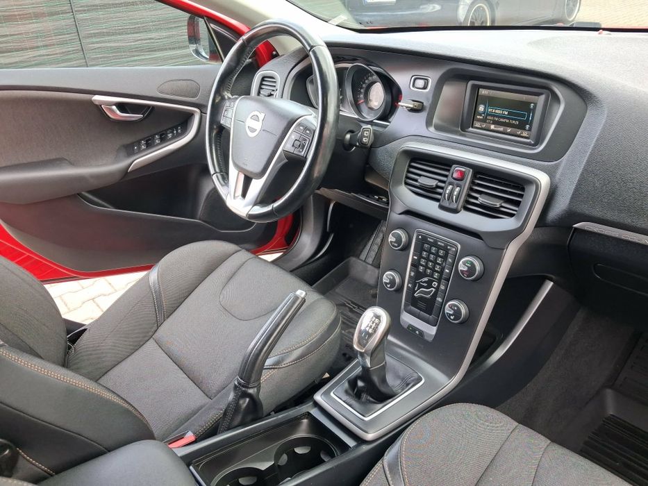 Volvo V40 Cross Country 2014 1.6 diesel euro 5