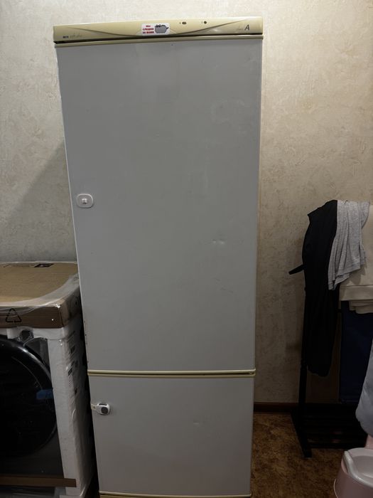 Продам холодильник