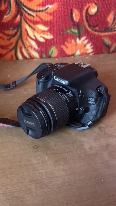Canon eos 600d камера