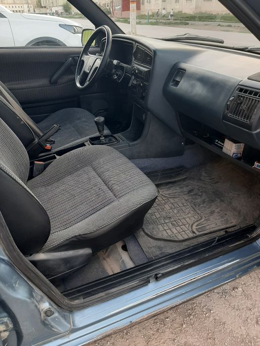 Продаю vw passat b3.