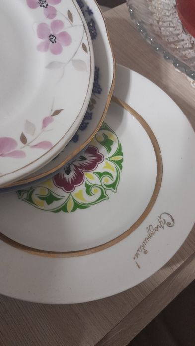 Продам кастрюли 2000