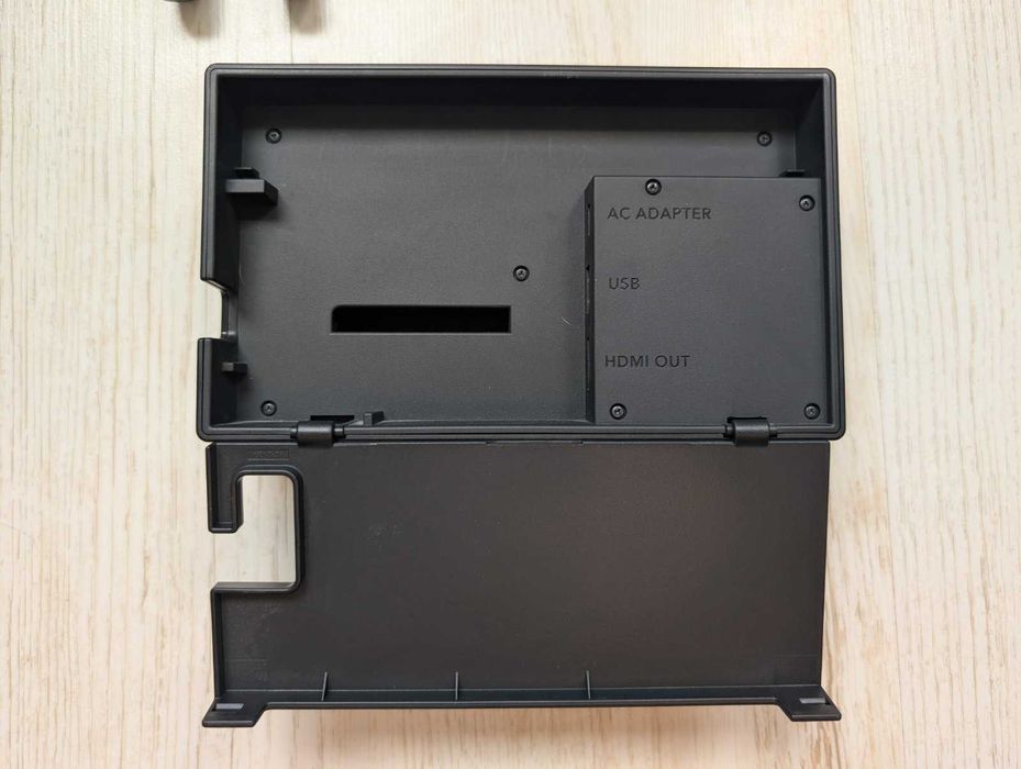 Nintendo Switch LCD 32GB пълен комплект без кутия (възможно договаряне)