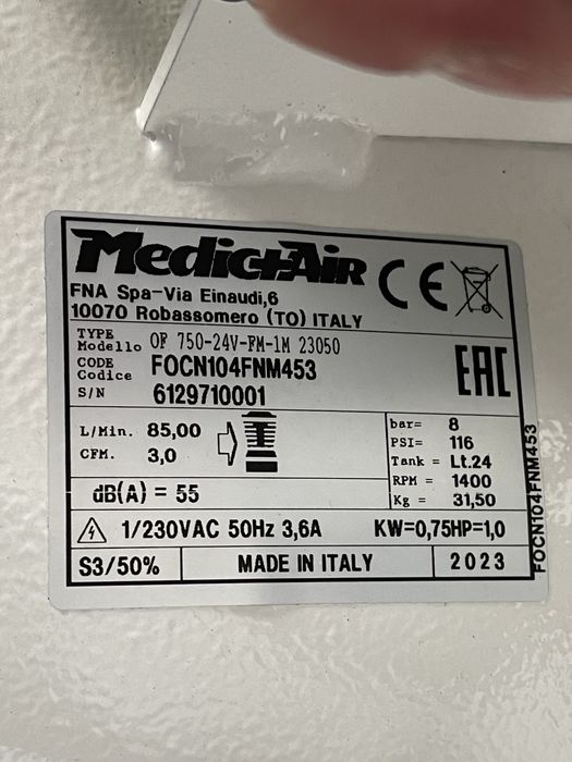 Compresor aer - Oil free Pentru cabinete stomatologice - Medic Air