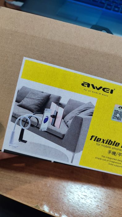 Держатель для телефона и планшета