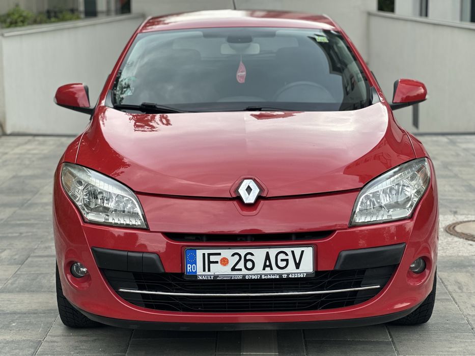 RENAULT Megane