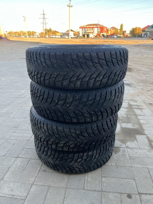 Продается Шины Зимние 195/65/R15