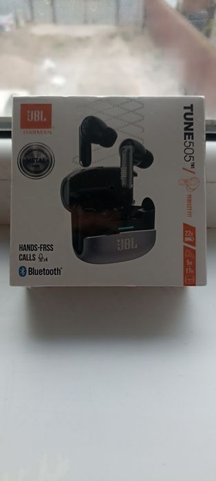 Беспроводные наушники JBL