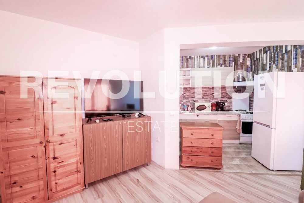 Дава се под наем Етаж от къща в Варна, Виница - 100 кв.м за 400 € - Снимка #2