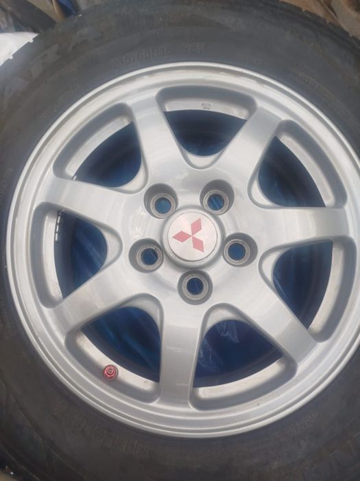 Шины с дисками. Диски крашенные