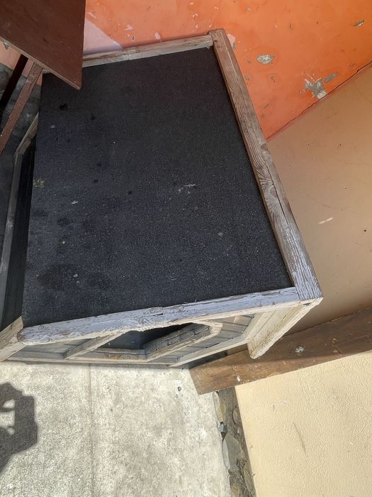 Cusca de caine  in jur de 40-50kg