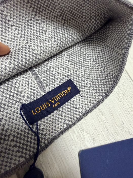 Caciula Louis Vuitton