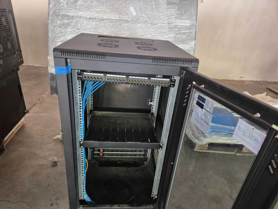 Сървърна стойка U20, защитен рак с четири вентилатора 110х60х60