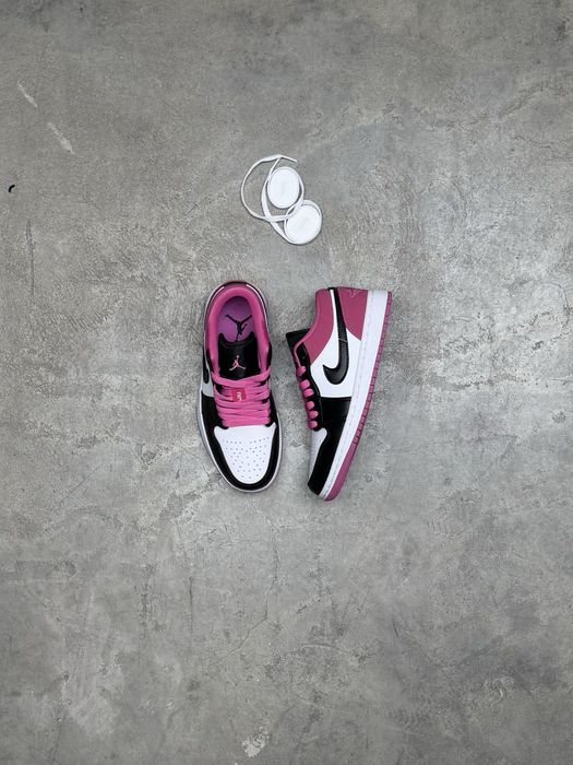 Air Jordan 1 SE Low Fuchsia