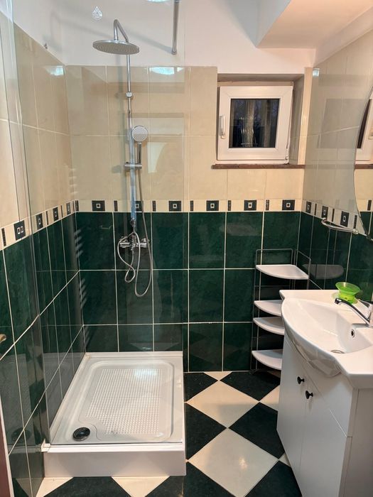 Apartament 3 camere de închiriat Ploiesti zona Nord Cina