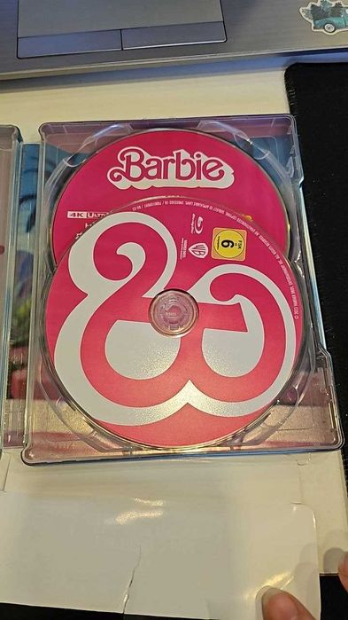 Филм „Barbie“ [4K Ultra HD] Steelbook [2023] [Blu-ray] – Steelbook