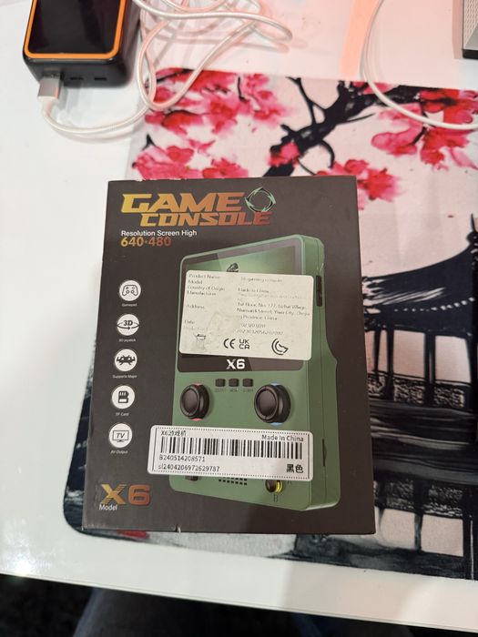 Vând consola jocuri