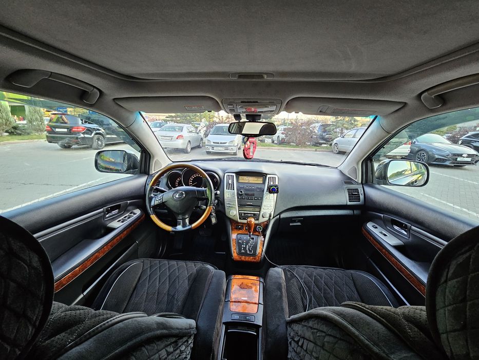 В прадаже LEXUS RX330