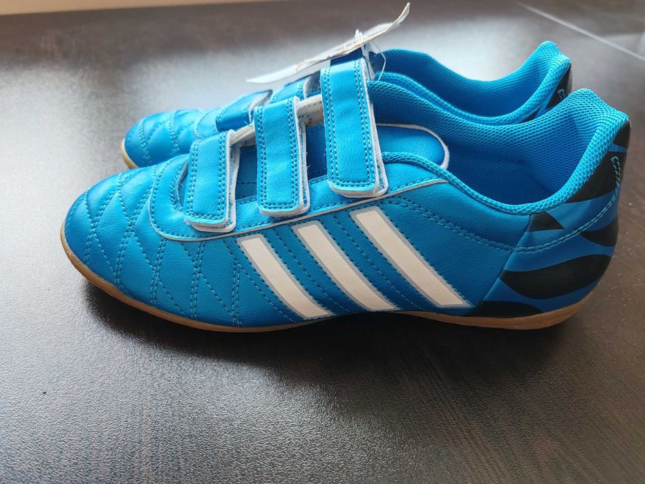 Футболни обувки ADIDAS 11 QUESTRA IN 39  1/3 номер