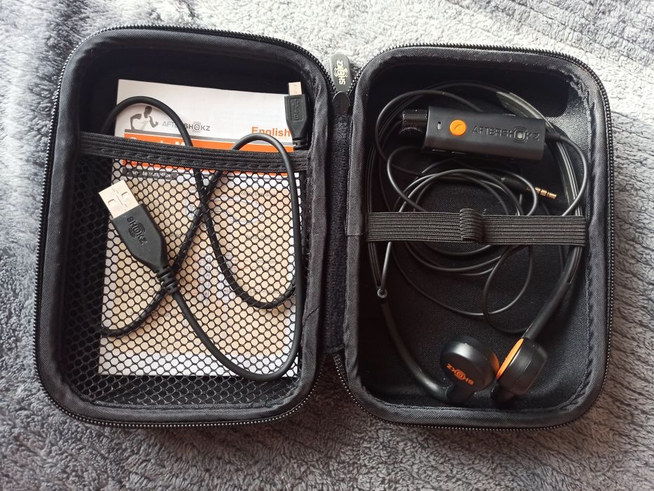 Vând căști AfterShokz Sportz M3 cu microfon - osteofonice