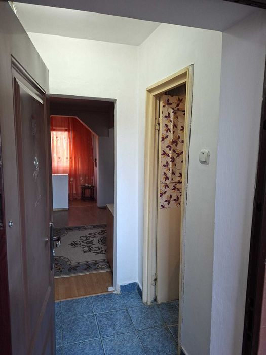 Inchiriez Garsoniera zona Spitalul Judetean