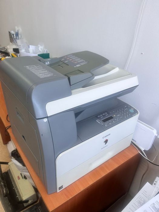 Принтер на запчасти  б/у