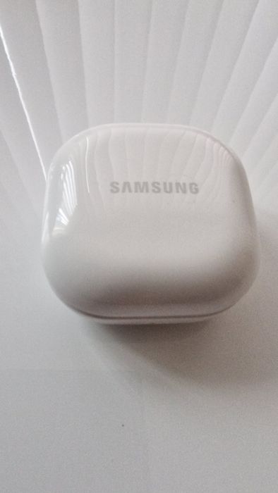 Samsung Galaxy Buds 2