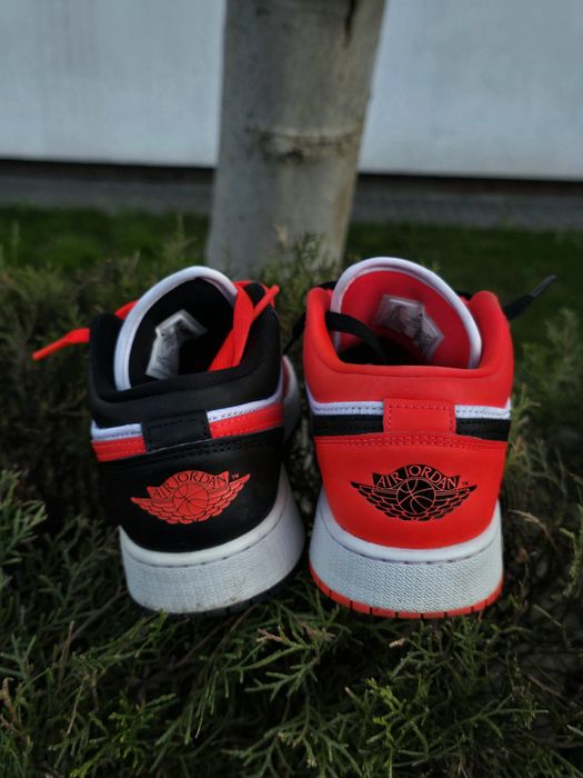 Nike Air Jordan 1 Low SE Infrared