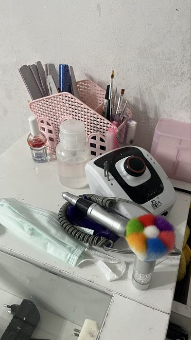 Продам всё для маникюра