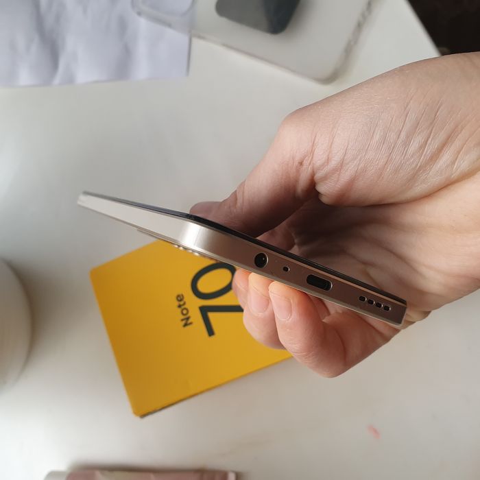 Realme телефон Note 70
