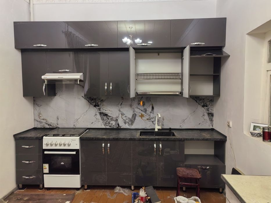 Ошхона мебел. Акрил акция 1.600