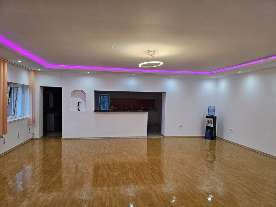 Spatiu 142 mp central, deschidere la DN2A, M Kogalniceanu, jud Constanta