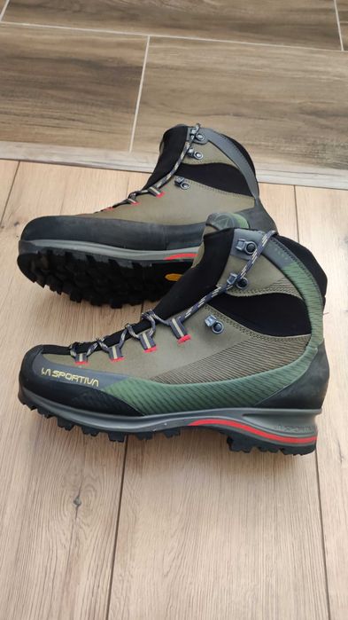Туристически обувки La Sportiva