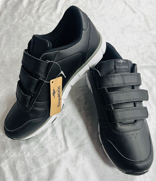 Продам стильные кроссовки