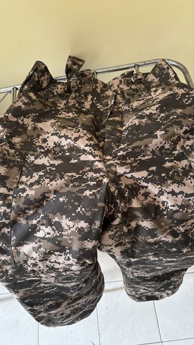 Военная форма в комплекте с обувью