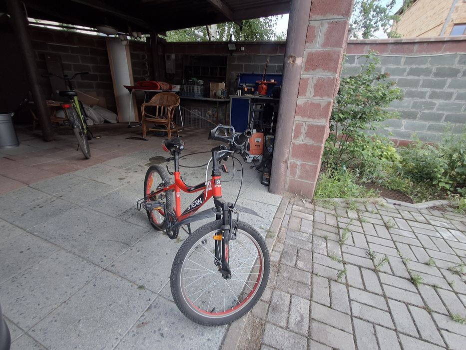 Продаю велосипед штерн красный