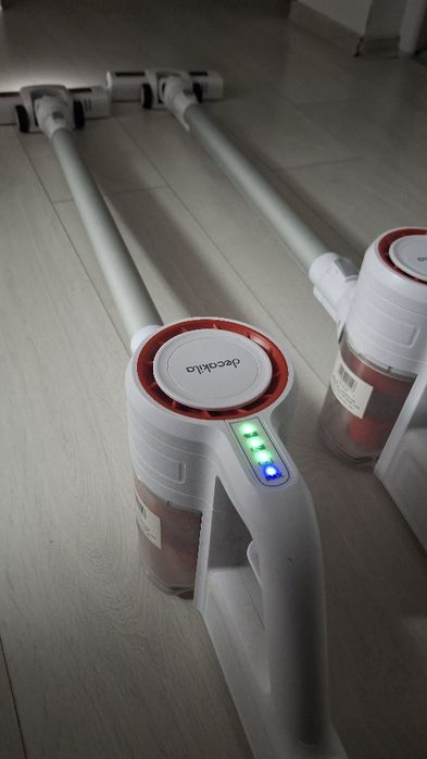Aspirator fără fir 160 lei