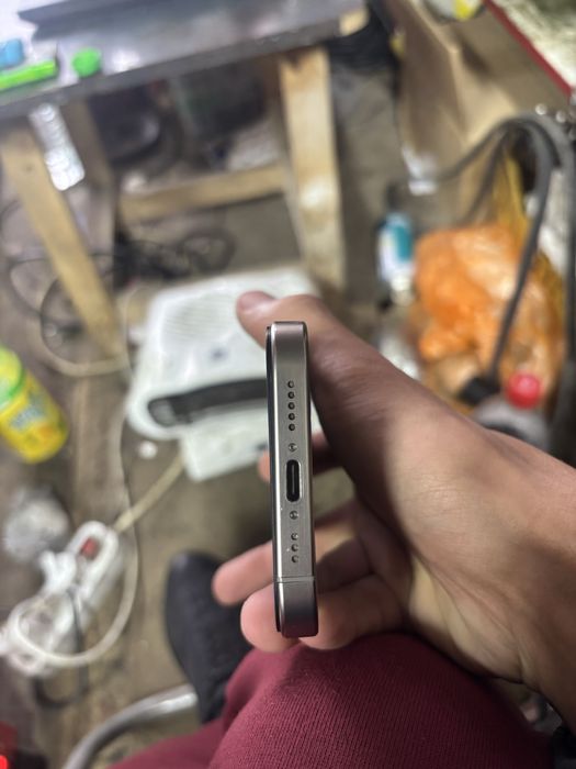 iPhone 15 pro 256 kb