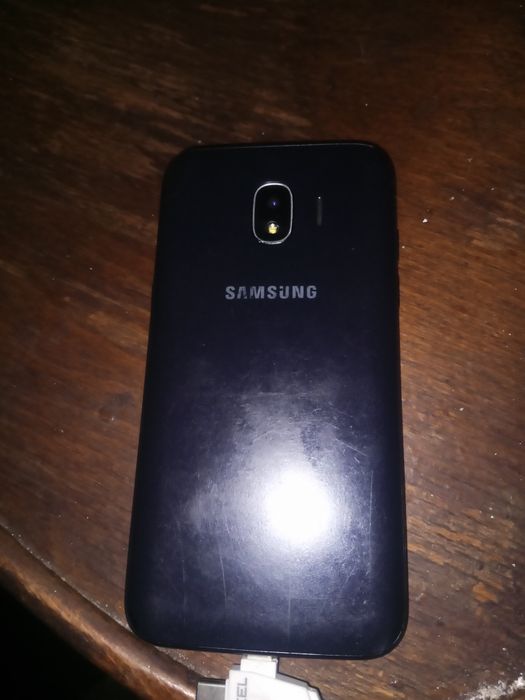 Продам Самсунг в хорошем состоянии