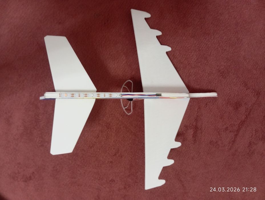 Игрушечный самолёт(14+)/(9+)