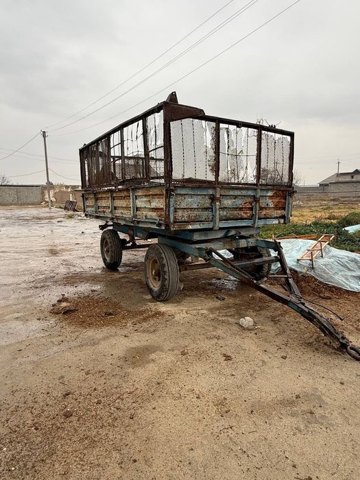 Traktor ttz28 1980-yil