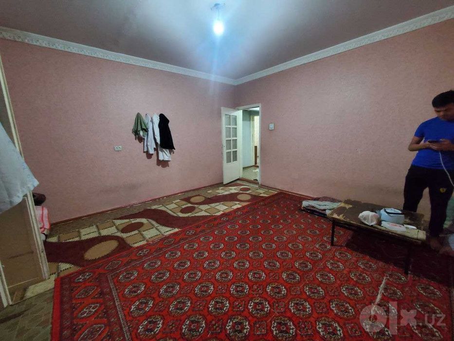 ПРОДАМ СВОЮ 2-ком КВ Чиланзар 16 Квартал / Французский, Отдельный ВХОД