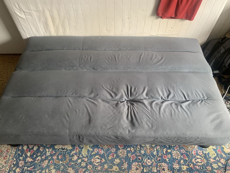 разтегателен диван