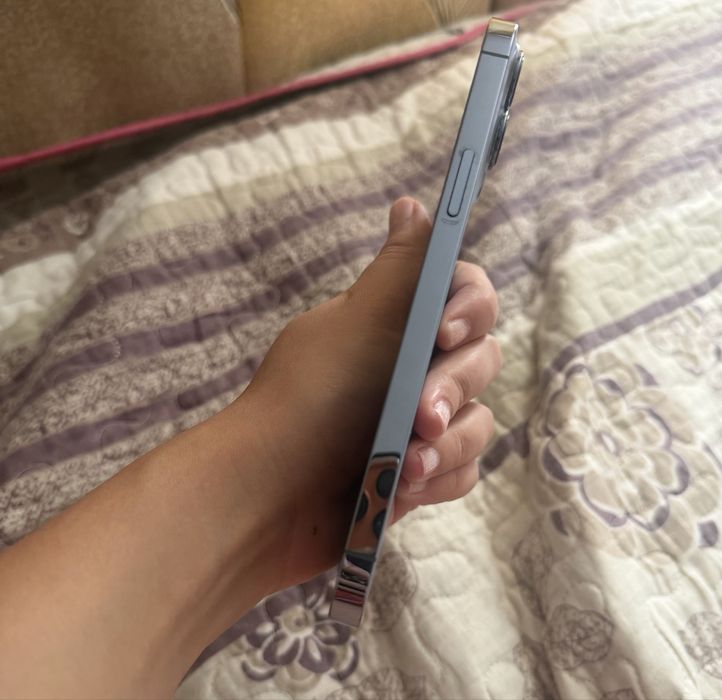 Vând Iphone 13 pro max