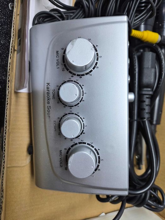 Preamplificator Microfon cu Efect 2 Microfoane Karaoke Azusa MIK0115