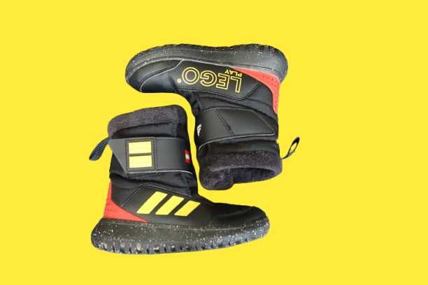 Детски ботуши adidas x LEGO® Winterplay