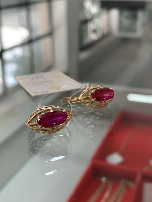 Золото серьги г.Астана