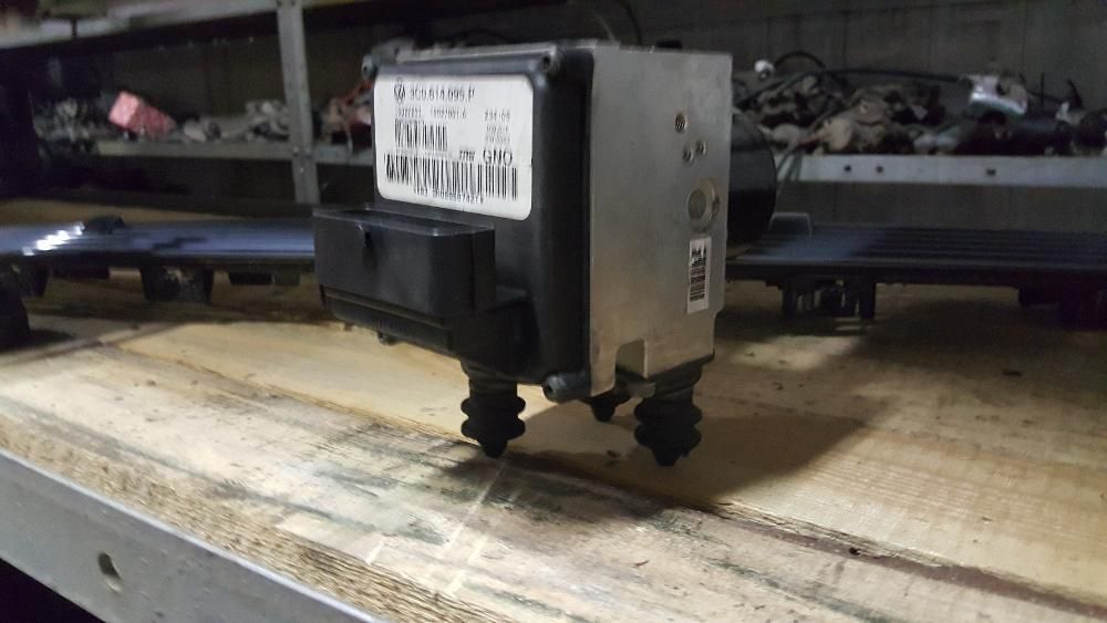 Pompa abs / centrala abs VW Passat B6 - 3C0614095P